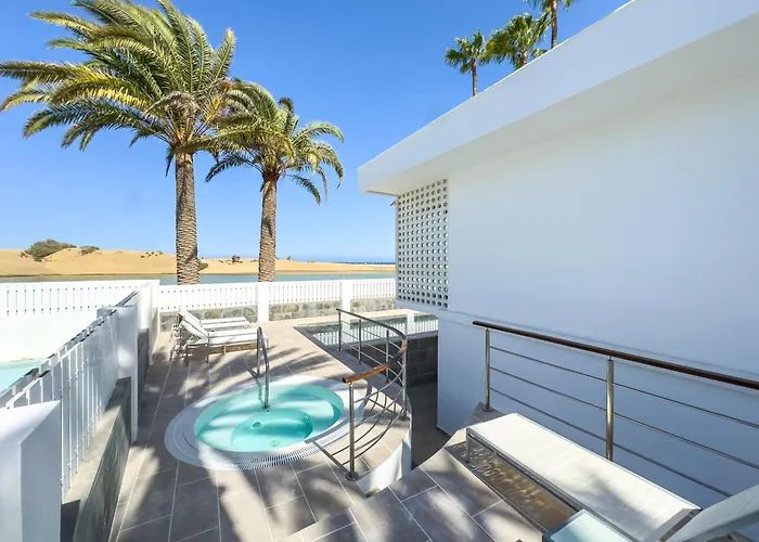 Oasis Maspalomas 4*