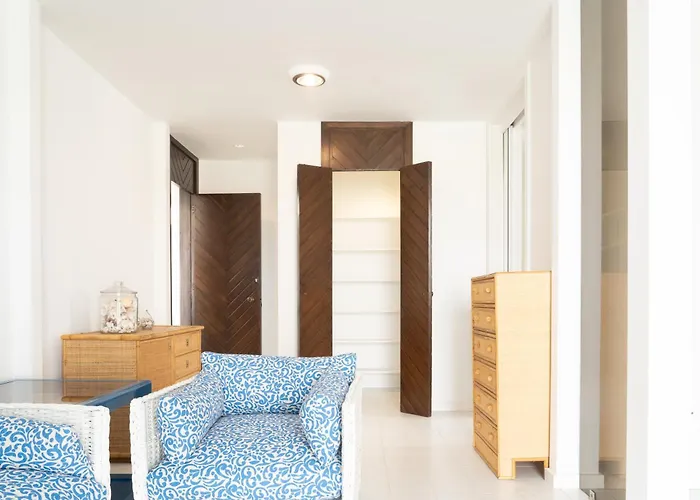 Aparthotel Oasis Maspalomas 4*